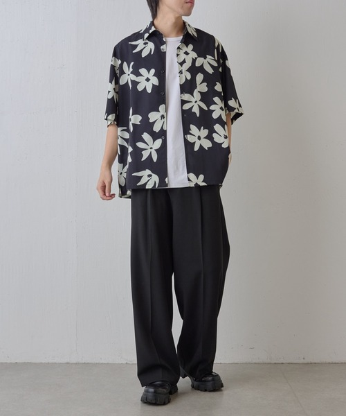 COLONY 2139(コロニートゥーワンスリーナイン)の「アートフラワー柄半袖シャツ(シャツ/ブラウス・メンズ・ブラック/グリーン・MEDIUM/LARGE)」の17枚目の写真