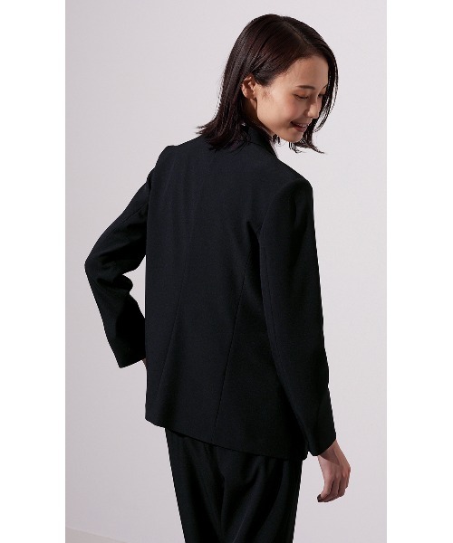 AOYAMA（アオヤマ）の「【手軽スーツ・ジャケット】着疲れ知らずのストレッチ！テーラードジャケット/ベージュ/ネイビー/ブラック｜自宅で洗える/ストレッチ/防シワ/セットアップ着用可｜ゼロプレッシャースーツ｜ビジネスからカジュアルまで◎（スーツジャケット・レディース・ベージュ/ネイビー/ブラック・LL/S/M/L）」の16枚目の写真