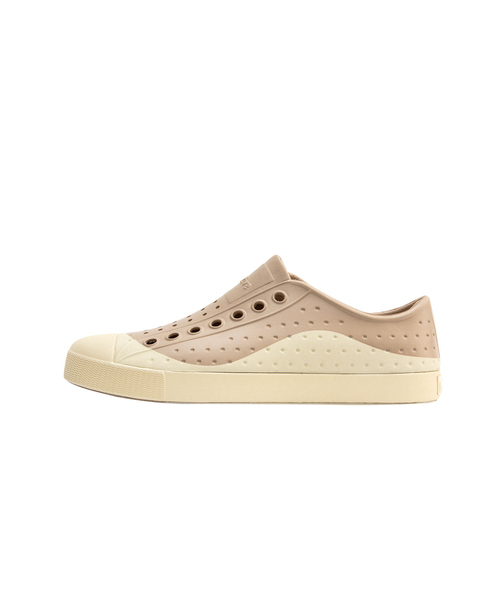 Native(ネイティブ)の「【Native Shoes/ネイティブシューズ】Jefferson Wanderfoam™ Roam/シューズ/軽量/スタイリッシュ/イージーケア【WEB限定】(スリッポン・メンズ・ホワイト/ベージュ・26/27/28)」の7枚目の写真