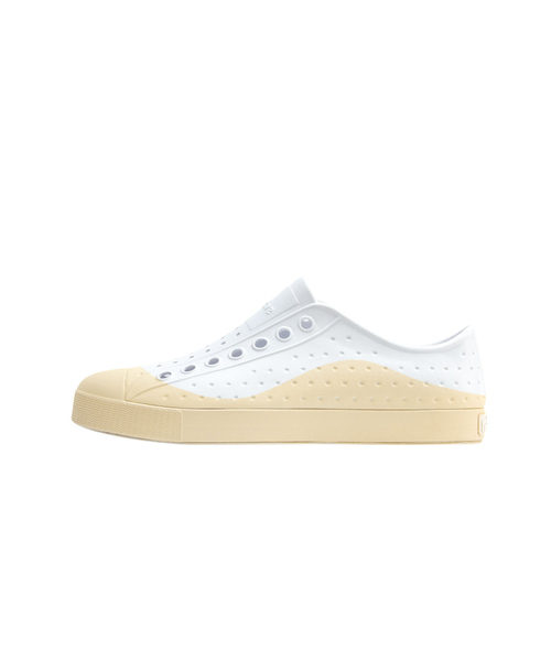 Native(ネイティブ)の「【Native Shoes/ネイティブシューズ】Jefferson Wanderfoam™ Roam/シューズ/軽量/スタイリッシュ/イージーケア【WEB限定】(スリッポン・メンズ・ホワイト/ベージュ・26/27/28)」の11枚目の写真