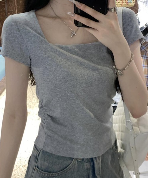 semplice(センプリチェ)の「上品なスクエアネックTシャツ【韓国ファッション】(Tシャツ/カットソー・レディース・グレー/ホワイト/ブラック/ベージュ・F)」の14枚目の写真