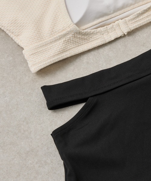 COLONY 2139（コロニートゥーワンスリーナイン）の「クロスボトムアメスリタキニ（水着・レディース・アイボリー/ブラック・FREE）」の13枚目の写真