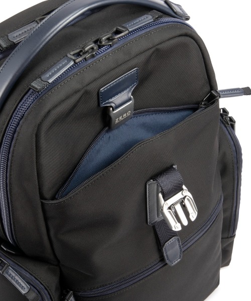 ZERO HALLIBURTON（ゼロハリバートン）の「ビジネスリュック ZLM B4サイズ収納 15.6inchPC収納 27L 81517（ビジネスバッグ・メンズ・ブラック/ネイビー・FREE）」の18枚目の写真