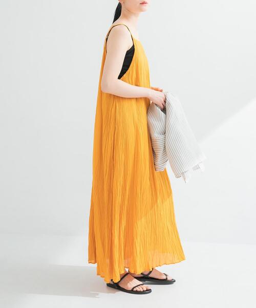 URBAN RESEARCH（アーバンリサーチ）の「コットンクリンクルキャミワンピース（ワンピース・レディース・ブラック/ブラウン/マスタード・FREE）」の10枚目の写真