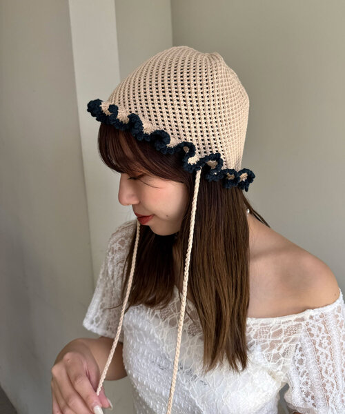 CIAOPANIC（チャオパニック）の「紐付きフリルニットハット（キャップ・レディース・ベージュ/ピンク/グリーン・ONE SIZE）」の2枚目の写真