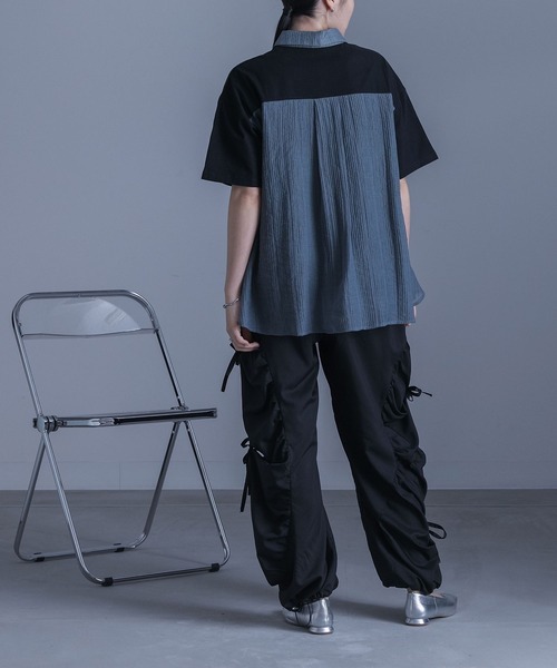 kOhAKU（コハク）の「『ギャザー切替裾ドロストパンツ』（その他パンツ・レディース・カーキ/ブラック・1/2）」の12枚目の写真