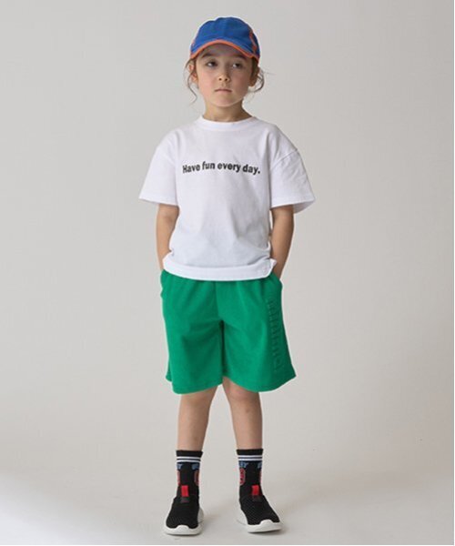 minimal(ミニマル)の「エンボス4分丈ハーフパンツ(その他パンツ・キッズ・ピンク/グリーン/パープル/ネイビー/イエロー/オレンジ/ターコイズブルー・90cm/110cm/100cm/120cm/130cm/140cm)」の2枚目の写真