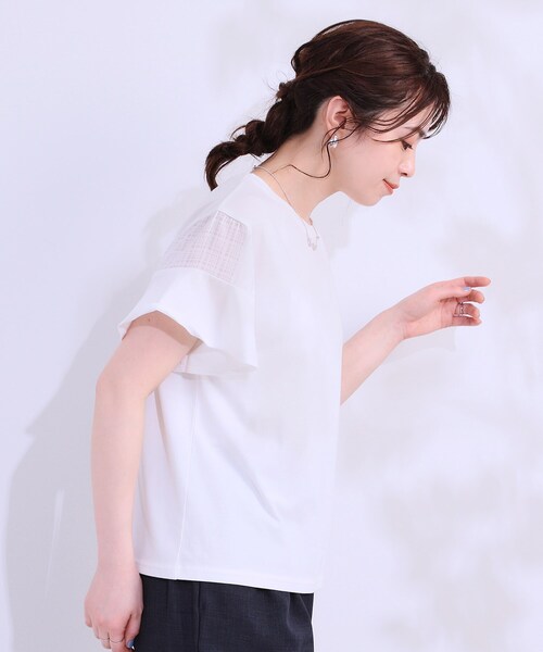 DRESKIP(ドレスキップ)の「【ひんやり/プチプラ】女性らしさ溢れる お袖シアーフリルトップス(Tシャツ/カットソー・レディース・グリーン系/ブラック/ライトブルー/オフホワイト・04/01/02/03)」の14枚目の写真