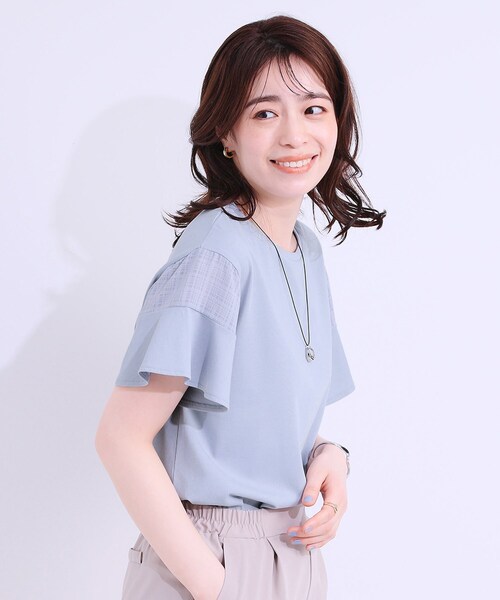 DRESKIP(ドレスキップ)の「【ひんやり/プチプラ】女性らしさ溢れる お袖シアーフリルトップス(Tシャツ/カットソー・レディース・グリーン系/ブラック/ライトブルー/オフホワイト・04/01/02/03)」の18枚目の写真