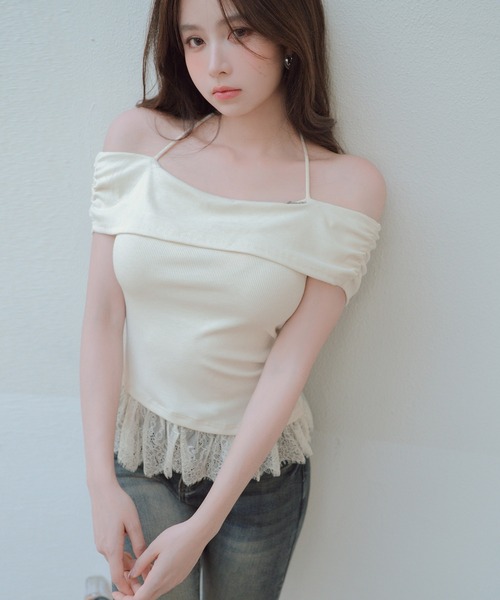 VEILA(ヴェイラ)の「ホルター×ワンショルダー風スリムトップス(Tシャツ/カットソー・レディース・ホワイト/アイボリー・フリー)」の13枚目の写真