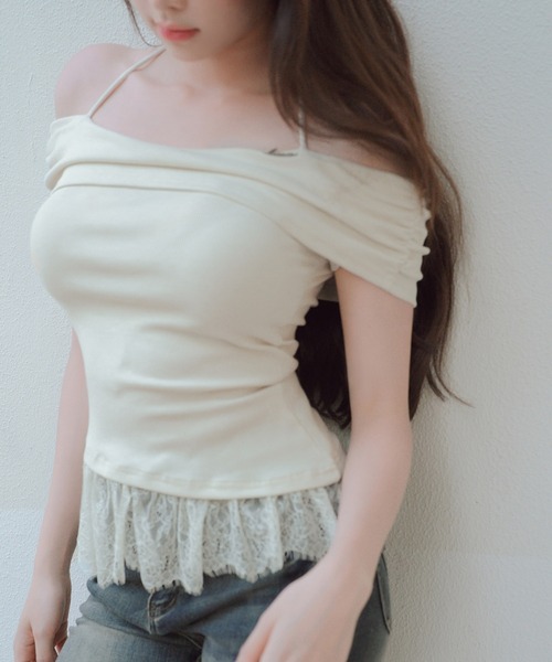 VEILA(ヴェイラ)の「ホルター×ワンショルダー風スリムトップス(Tシャツ/カットソー・レディース・ホワイト/アイボリー・フリー)」の19枚目の写真