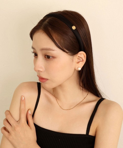 CEMONEMO（セモネモ）の「サテン カチューシャ（カチューシャ・レディース・ブラック・FREE）」の5枚目の写真