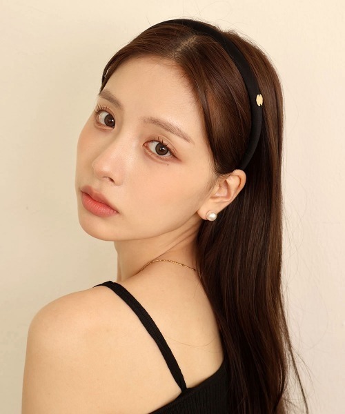 CEMONEMO（セモネモ）の「サテン カチューシャ（カチューシャ・レディース・ブラック・FREE）」の8枚目の写真