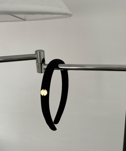 CEMONEMO（セモネモ）の「サテン カチューシャ（カチューシャ・レディース・ブラック・FREE）」の9枚目の写真