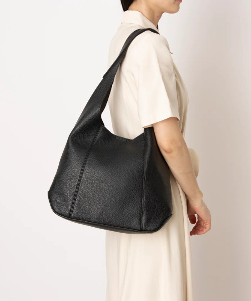 cache cache(カシュ カシュ)の「カシュカシュ cachecache / セミ合皮ホーボーバッグL(ショルダーバッグ・レディース・ブルー/ベージュ/ブラック/ブラウン・FREE)」の2枚目の写真