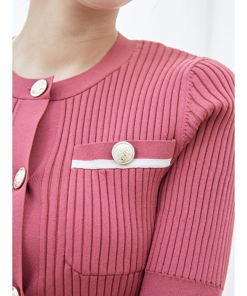 【新品】SNIDEL  ⭐︎チェリーシリーズ　ニットセットアップ　ピンク SNIDEL（スナイデル）の「メタルボタンニットセットアップ（ワンピース