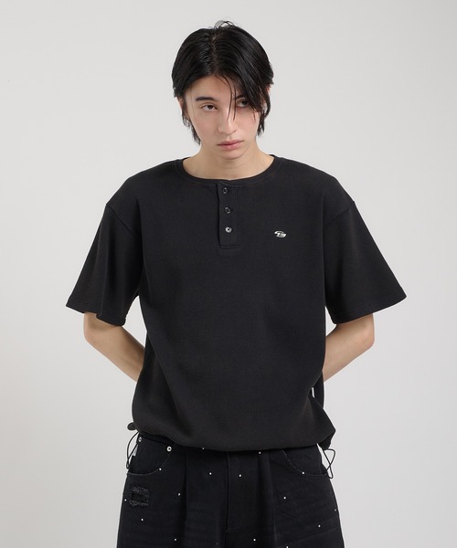 セール】ワッフルヘンリーネックワンポイント刺繍Tシャツ（Tシャツ