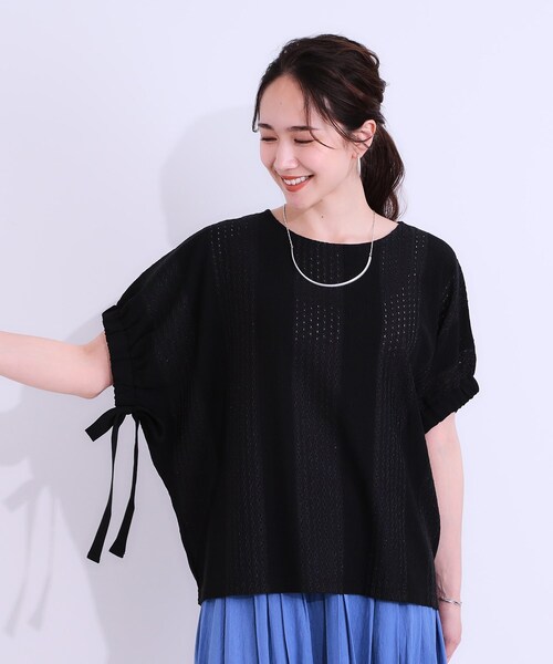 DRESKIP（ドレスキップ）の「【S-LL/二の腕カバー】お袖ギャザーリボン アイレット刺繍トップス（シャツ/ブラウス・レディース・ブルー/アイボリー/ブラック・01/02/03/04）」の8枚目の写真