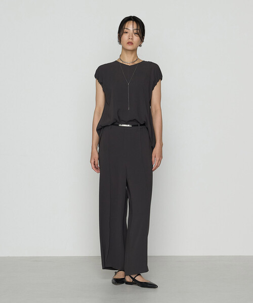 K.T KIYOKO TAKASE（キヨコタカセ）の「バックサテンジョーゼット クロップドワイドパンツ（その他パンツ・レディース・ネイビー/ダークグレー・9号/7号）」の18枚目の写真