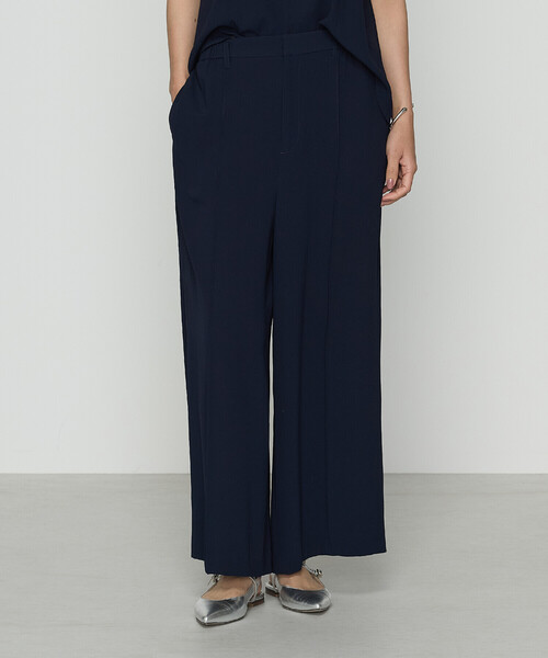 K.T KIYOKO TAKASE（キヨコタカセ）の「バックサテンジョーゼット クロップドワイドパンツ（その他パンツ・レディース・ネイビー/ダークグレー・9号/7号）」の13枚目の写真