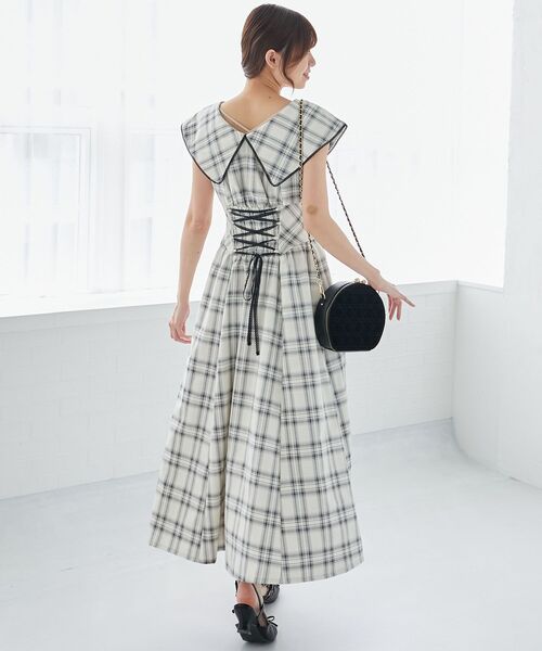 MAJESTIC LEGON（マジェスティックレゴン）の「チョーカーセットビッグカラーワンピース（ワンピース・レディース・ブラック/ホワイト系その他2/ブラック系その他・SMALL/MEDIUM）」の19枚目の写真