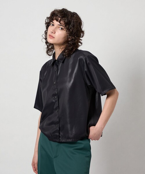6（ロク）の「＜6(ROKU)＞アセテート サテンショートスリーブシャツ（シャツ/ブラウス・レディース・ブラック/ライトピンク・FREE）」の2枚目の写真
