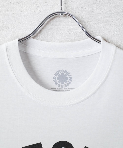 ROCK-OFF(ロックオフ)の「【ROCK-OFF】【3】RED HOT CHILI PEPPERS CLASSIC ASTERISK T-SHIRTS(Tシャツ/カットソー・メンズ・ブラック/ホワイト・X-LARGE/LARGE/MEDIUM)」の3枚目の写真