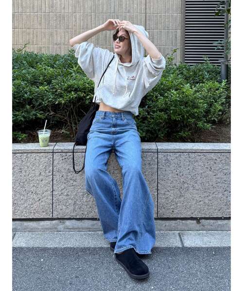 Ungrid(アングリッド)の「【WEB限定】ショートロゴプリントパーカー(パーカー・レディース・ライトグレー/ブラウン/ネイビー・FREE)」の22枚目の写真