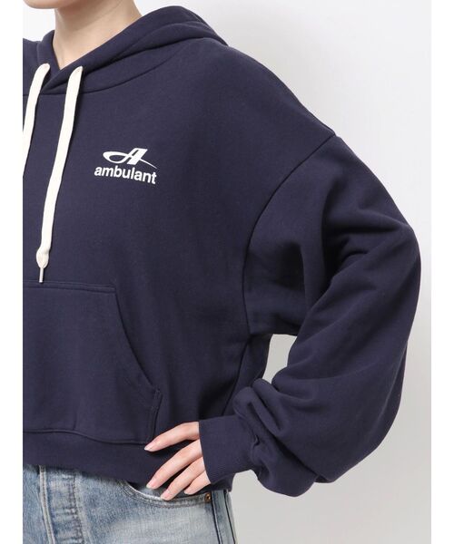 Ungrid(アングリッド)の「【WEB限定】ショートロゴプリントパーカー(パーカー・レディース・ライトグレー/ブラウン/ネイビー・FREE)」の10枚目の写真