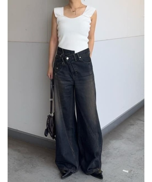 SLY(スライ)の「SQUARE NECK KNIT TANK スクエアネック ニット タンク サマーニット 夏服 ノースリーブトップス(タンクトップ・レディース・オフホワイト/杢グレー/ブラック/バーガンディー・FREE)」の21枚目の写真