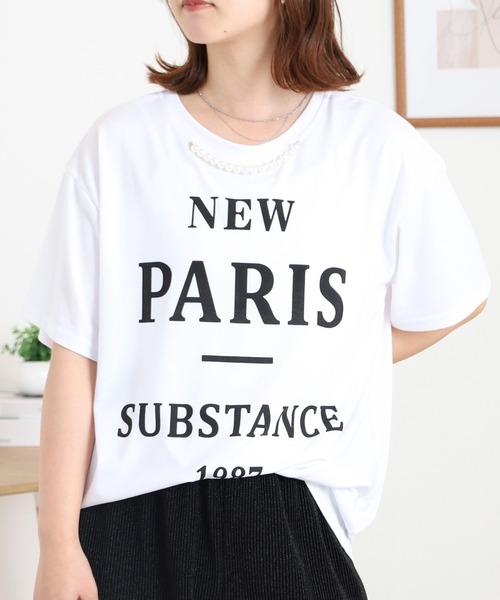 Anna Nicola(アンナニコラ)の「Anna Nicola パール付き半袖ロゴTシャツ(Tシャツ/カットソー・レディース・グレー/ブラック/オフホワイト・38)」の2枚目の写真