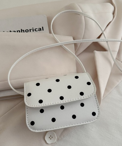 mebole(メボレ)の「ドットミニショルダーバッグ(ショルダーバッグ・レディース・レッド/ホワイト/ブラック・FREE)」の6枚目の写真