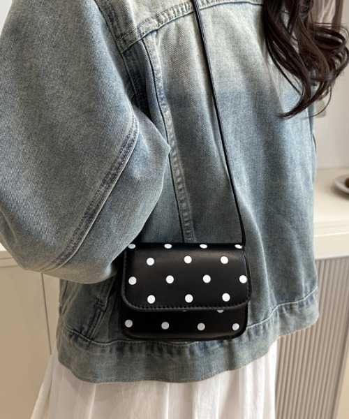 mebole(メボレ)の「ドットミニショルダーバッグ(ショルダーバッグ・レディース・レッド/ホワイト/ブラック・FREE)」の9枚目の写真