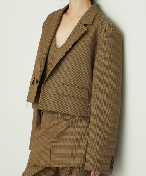 AEWEN MATOPH(イウエン マトフ)の「<AEWEN MATOPH>ウールショートジャケット(テーラードジャケット・レディース・ブラック/ブラウン・36/38)」の3枚目の写真