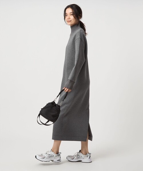 green label relaxing（グリーンレーベルリラクシング）の「ダンボール ハイネック ワンピース（ワンピース・レディース・ブラック/モカ/ダークグレー・FREE）」の9枚目の写真