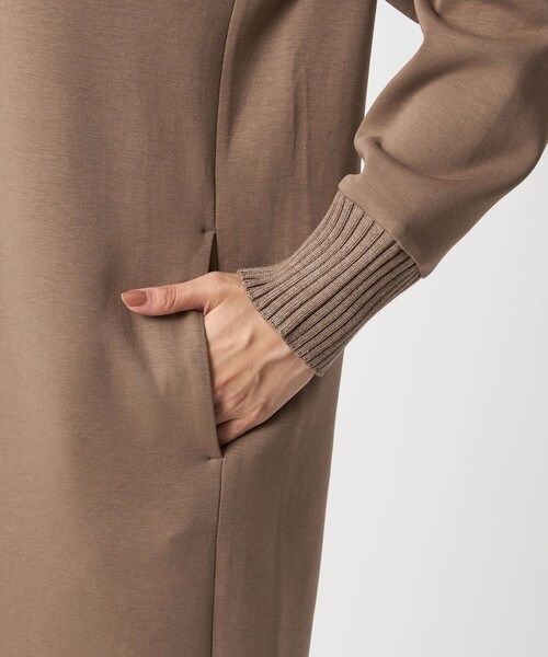 green label relaxing（グリーンレーベルリラクシング）の「ダンボール ハイネック ワンピース（ワンピース・レディース・ブラック/モカ/ダークグレー・FREE）」の20枚目の写真