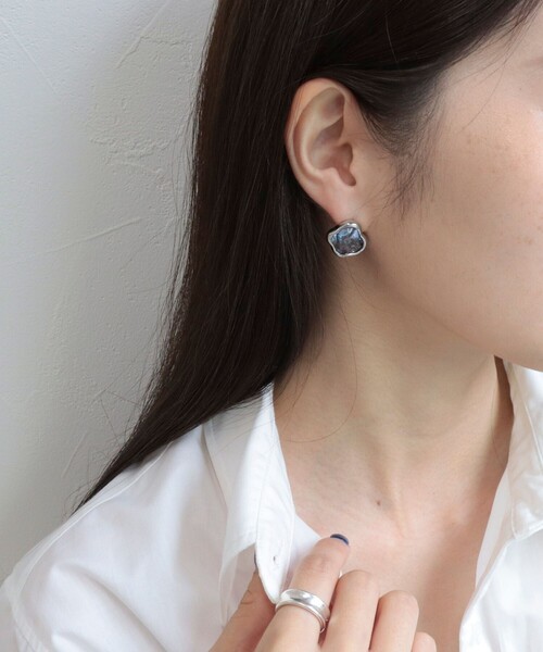 fredy emue(フレディエミュ)の「アメーバクリアピアス(ピアス(両耳用)・レディース・ブルー/ミント/クリア・FREE)」の6枚目の写真