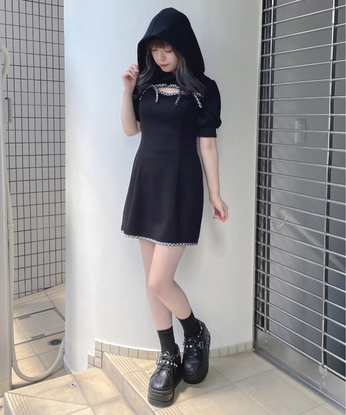 abc une face(アーベーセーアンフェイス)の「フロントアキパーカーワンピース(ワンピース・レディース・グレー/ブラック/ベージュ・FREE)」の16枚目の写真