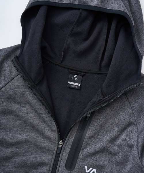 RVCA（ルーカ）の「RVCA メンズ BALANCE TECH FLEECE ZIP HOODIE パーカー 【2025年秋冬モデル】/ルーカセットアップ対応フロントジップアップフリースパーカー・フーディー（パーカー・メンズ・ブラック系その他・SMALL/LARGE/X-LARGE/MEDIUM）」の8枚目の写真