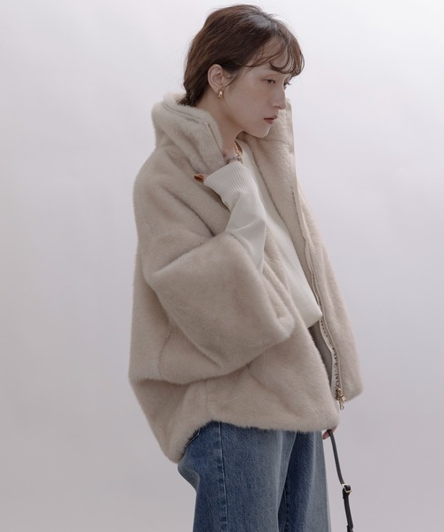 Eimee Law（エイミーロウ）の「ミンクファー スタンドネックショートコート（その他アウター・レディース・モカ/アイボリー/ブラウン・FREE）」の8枚目の写真