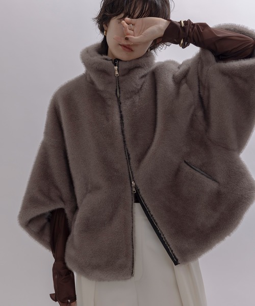 Eimee Law エイミーロウ　フーディ　ポンチョ　コート　ブルゾン Eimee Law（エイミーロウ）の「メルトン&キルト ファーフーディ