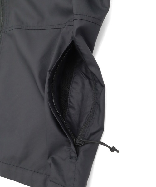 THE NORTH FACE(ザノースフェイス)の「ザノースフェイス レディースサイクロンジャケット 撥水加工マウンテンパーカー アウトドア(ナイロンジャケット・レディース・ベージュ/ブラック/オリーブ・S/M/L)」の13枚目の写真