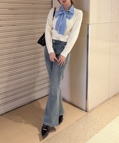 continuer de NICE CLAUP（コンティニューデナイスクラップ）の「リボンタイケーブルニットプルオーバー（ニット/セーター・レディース・トップグレー/ボルドー/ネイビー/アイボリー/ブルー系その他/ホワイト系その他・FREE）」の9枚目の写真