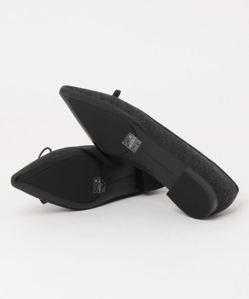 CHARLES & KEITH(チャールズ & キース)の「フェルトボウ メタリックアクセントポインテッドトゥ バレエフラット(バレエシューズ・レディース・ダークグレー/マルーン・25.5cm/25cm/24.5cm/23.5cm/23cm/22.5cm)」の11枚目の写真