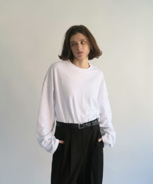 KALENO(カレノ)の「unisex / basic long tee(Tシャツ/カットソー・レディース・レッド/ホワイト/ブラック・FREE)」の1枚目の写真