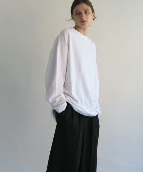 KALENO(カレノ)の「unisex / basic long tee(Tシャツ/カットソー・レディース・レッド/ホワイト/ブラック・FREE)」の11枚目の写真