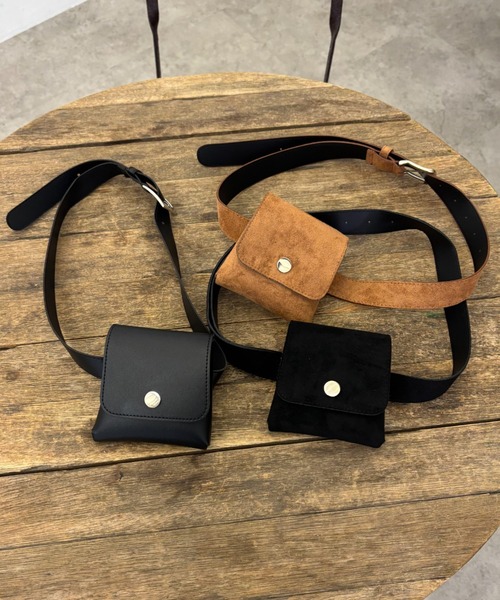 【新品】alo ボディバッグ・ウエストポーチ ブラウン ウエストポーチ ALO Yoga(アロー) バッグ・カバン(レディース) - 海外