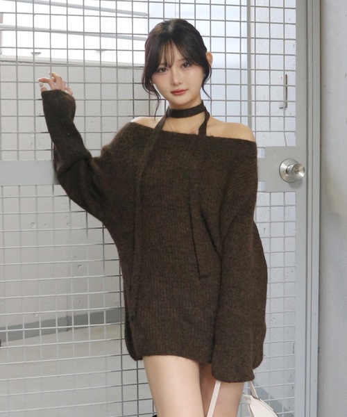 ALLuRing ChaRm(アリュリングチャーム)の「Neck String Over Knit / 首紐オーバーニットワンピース(ニット/セーター・レディース・ホワイト/ブラウン・FREE)」の2枚目の写真