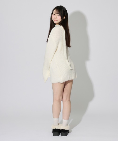 ALLuRing ChaRm(アリュリングチャーム)の「Neck String Over Knit / 首紐オーバーニットワンピース(ニット/セーター・レディース・ホワイト/ブラウン・FREE)」の8枚目の写真