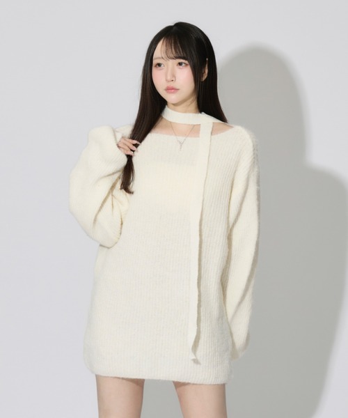 ALLuRing ChaRm(アリュリングチャーム)の「Neck String Over Knit / 首紐オーバーニットワンピース(ニット/セーター・レディース・ホワイト/ブラウン・FREE)」の4枚目の写真